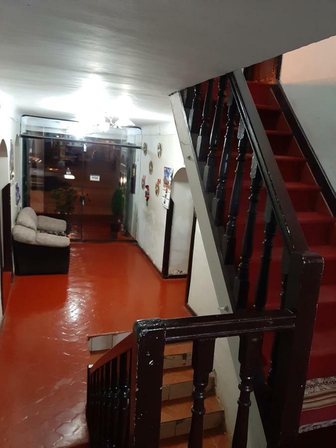 Gringo'S House 1 Bed & Breakfast Cusco Bagian luar foto