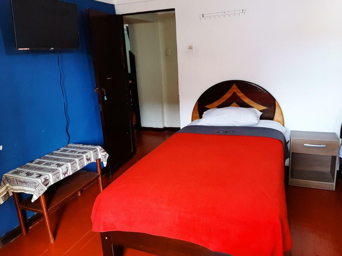 Gringo'S House 1 Bed & Breakfast Cusco Bagian luar foto